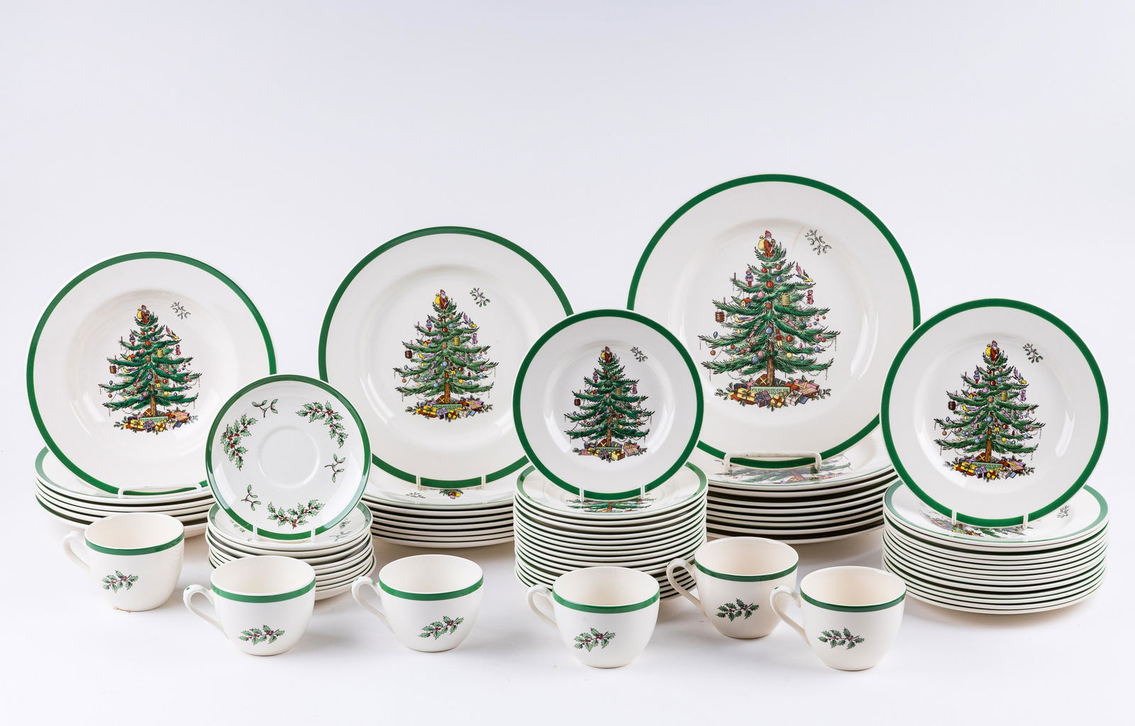 English "Spode" Christmas Tree (1 of 8)