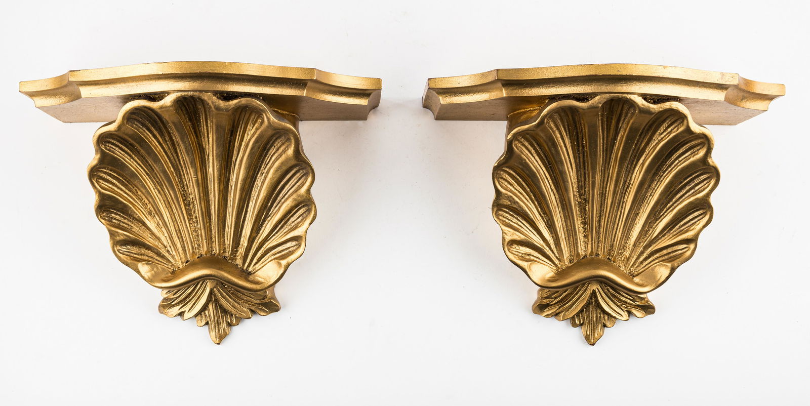 Gilt Wood Style Seashell Wall Shelves (1 of 7)