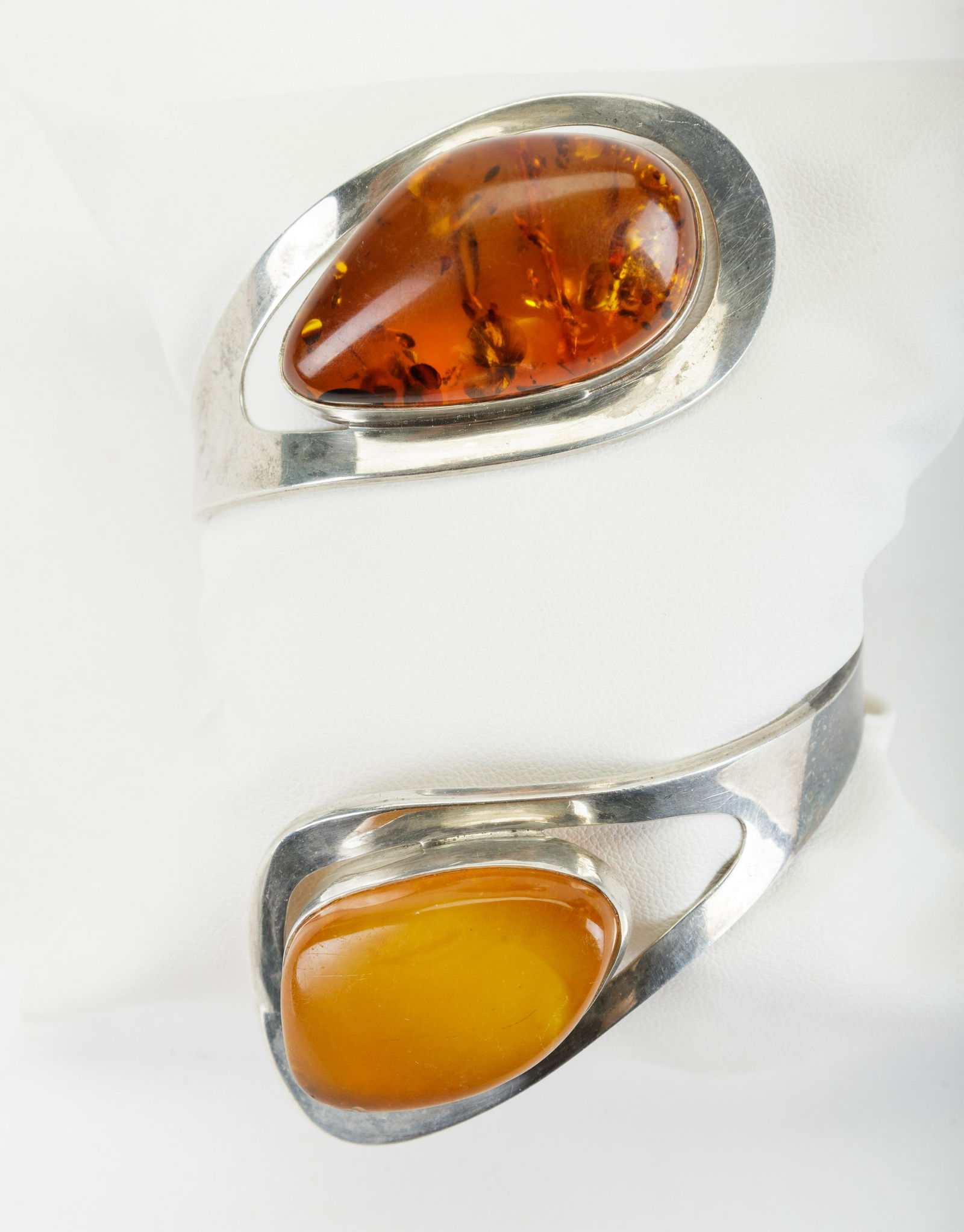 Unique Estate Sterling Amber Bracelet (1 of 3)