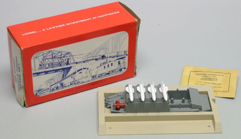Lionel #0480 Missile Firing Range Set: #0480 Missile firing range set, excellent condition