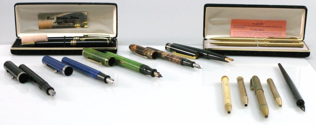 Vintage Shaeffer Fountain Pen Lot 14k Nib: Includes Shaeffer, good service, osmiroid, majestic, Pierre Cardin, 14 total