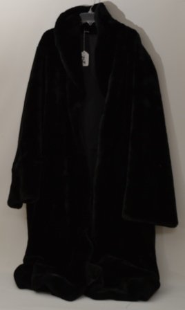 Men's Extra Large Sheered Beaver Fur Jacket: Men's Extra Large Sheered Beaver Fur Jacket in good condition