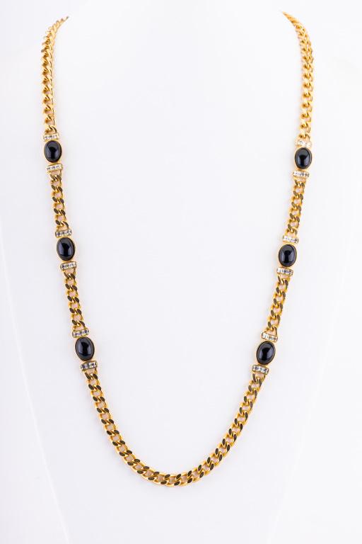 Joan Rivers Costume Jewelry Necklace: Joan Rivers gold tone linked necklace measuring approx 30" L. Includes box.