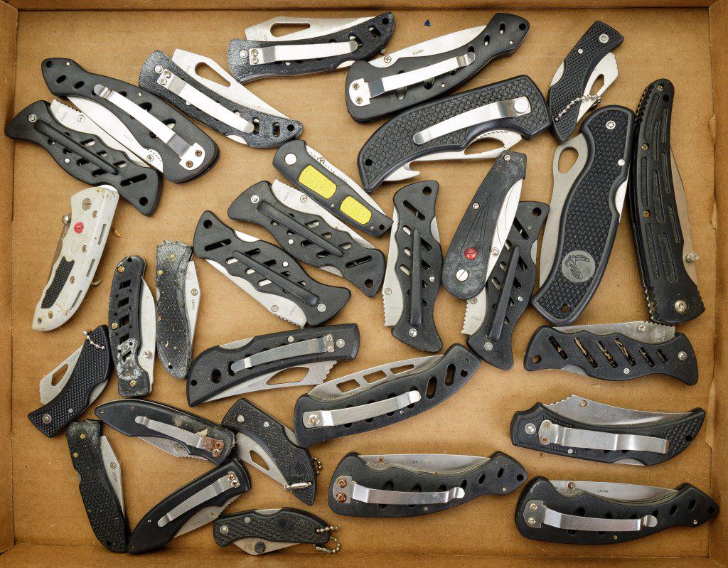 Frost Cutlery Pocket Knife Collection Auction