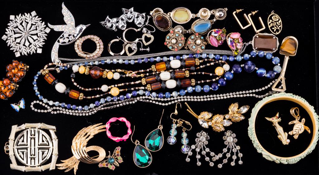 Vintage Estate Jewelry Collection Auction