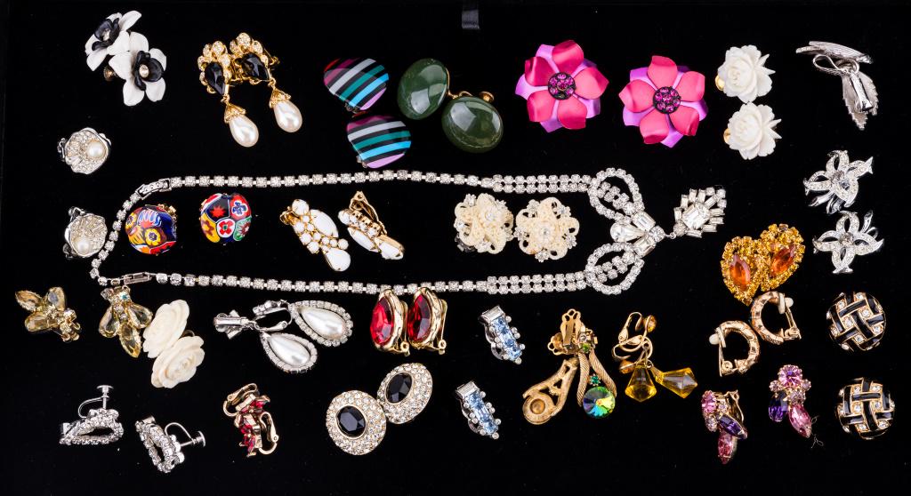 Rhinestone Necklace & Clip Earrings (1 of 4)