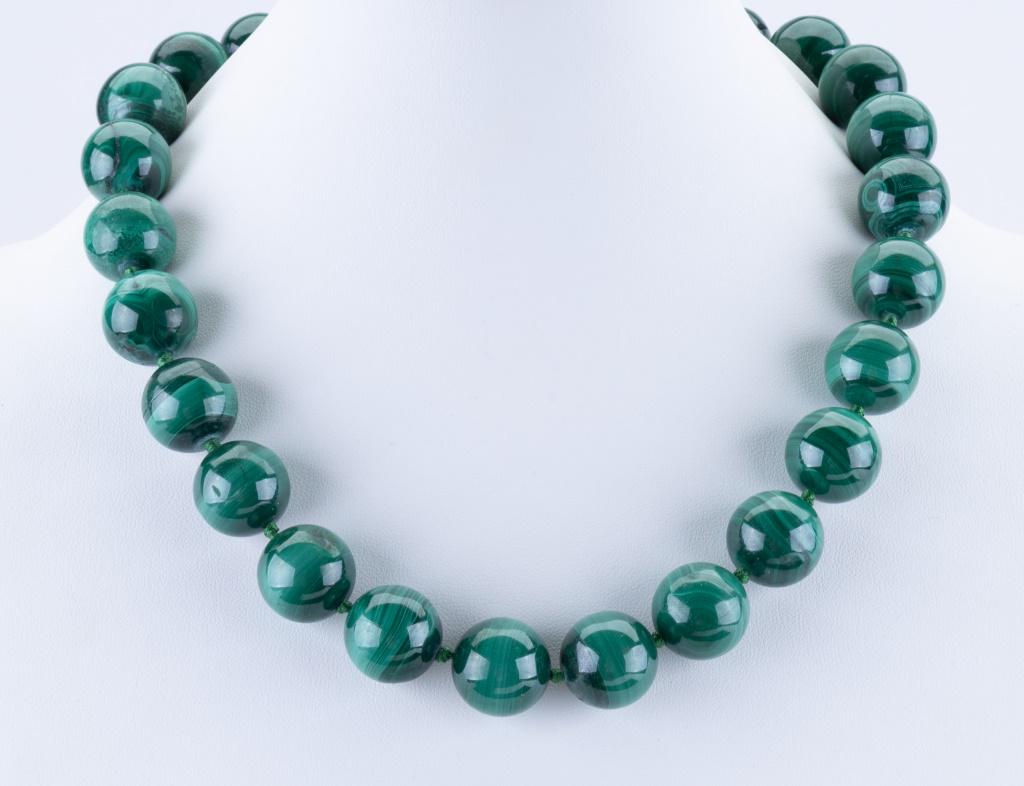 Fine Malachite Necklace (1 of 2)
