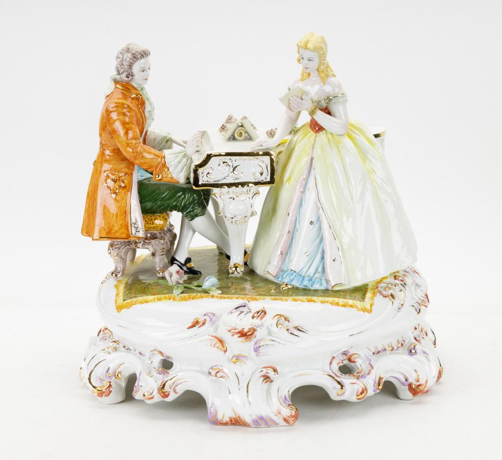 Large Piano Player and Singer Made in Italy (1 of 6)