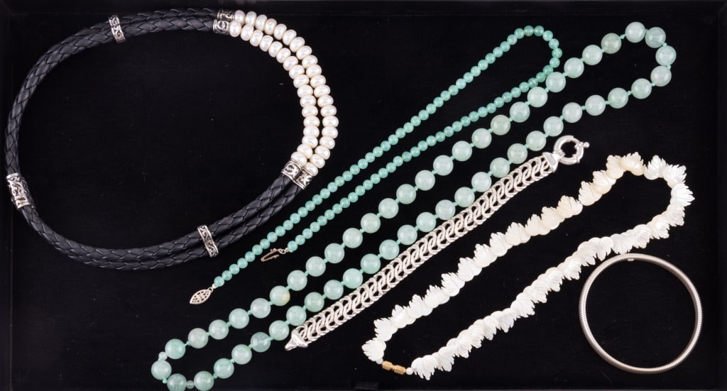 Sterling, Jade, & Pearl Jewelry (1 of 3)