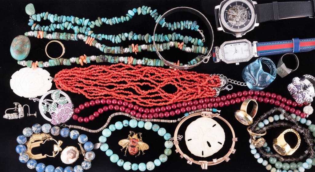 Vintage Turquoise & Watches (1 of 7)