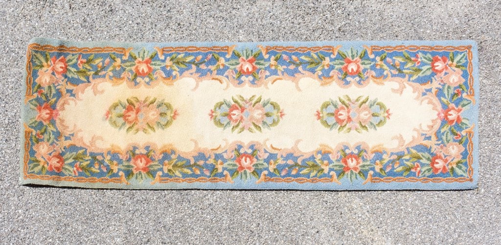 Windsor Hand Hooked Chinese Wool Rug (1 of 4)