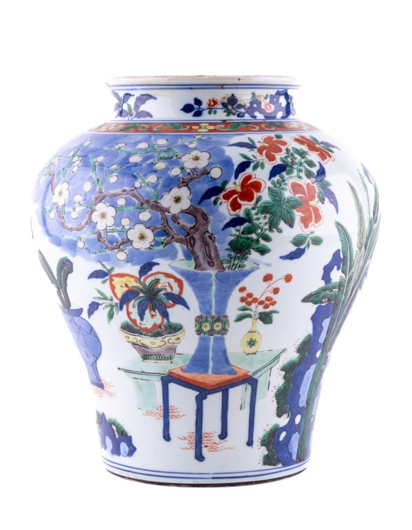 18th/19th C Chinese Jar (1 of 4)