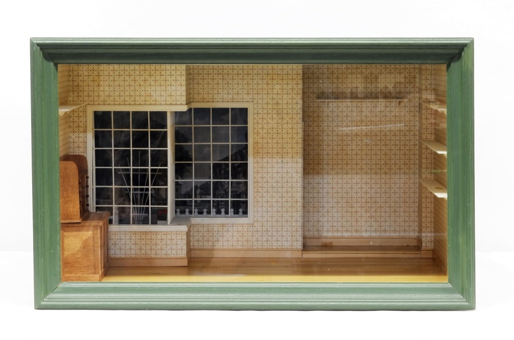 Store Room Box Dollhouse (1 of 6)