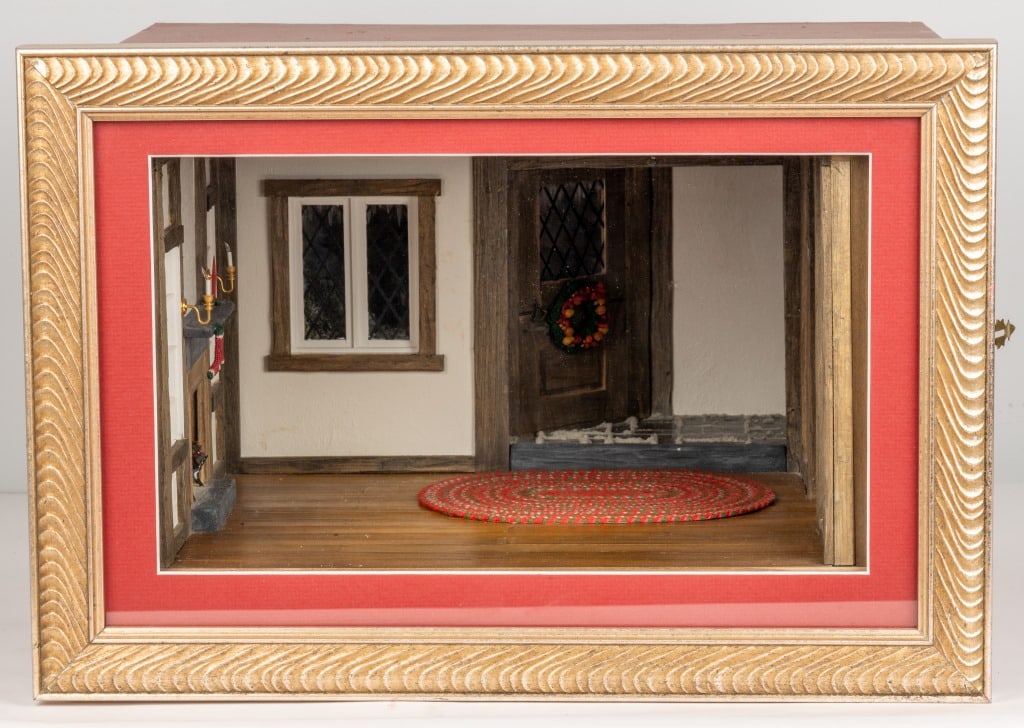 Small Tudor Living Room Dollhouse (1 of 12)