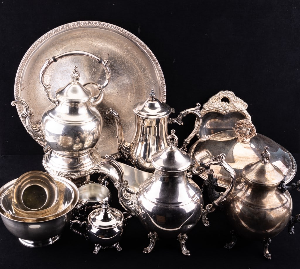 Vintage Silver Plated Dinner Ware (1 of 12)