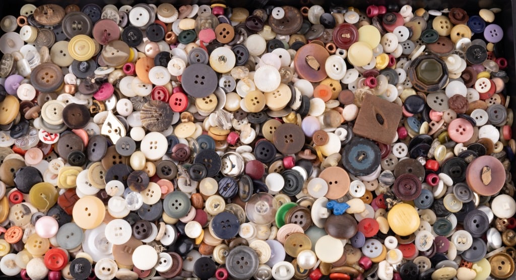 Vintage Button Grouping: Vintage buttons including wooden, Bakelite, metal, celluloid, bone and more. See photos.