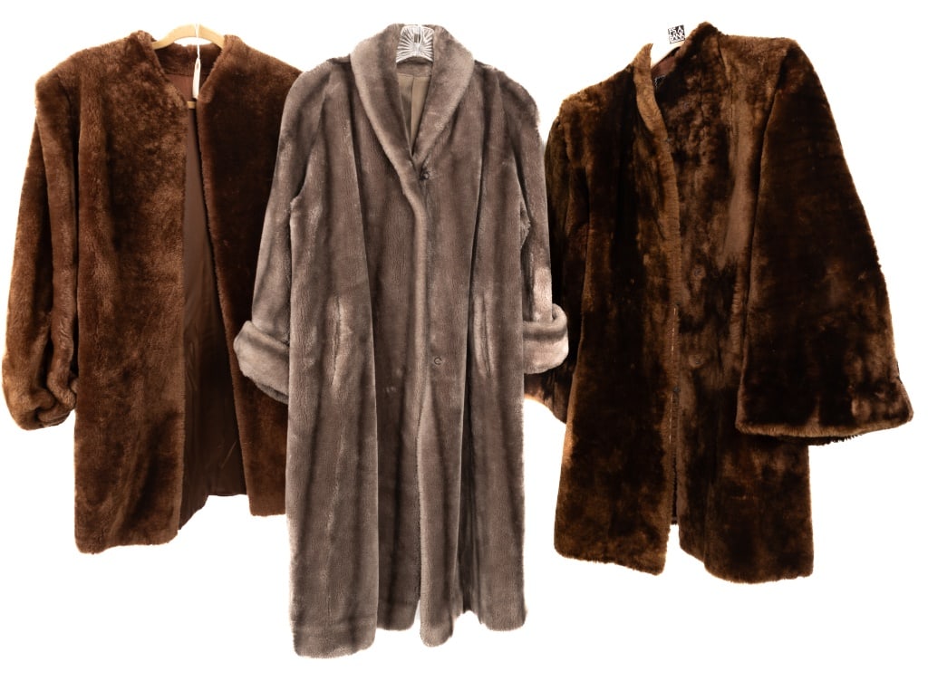 Vintage Faux Fur Coats (3) (1 of 17)