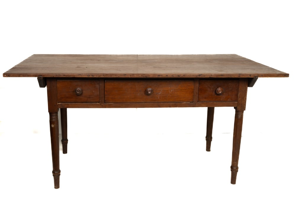 Early 19th C PA Walnut Tavern Table (1 of 5)