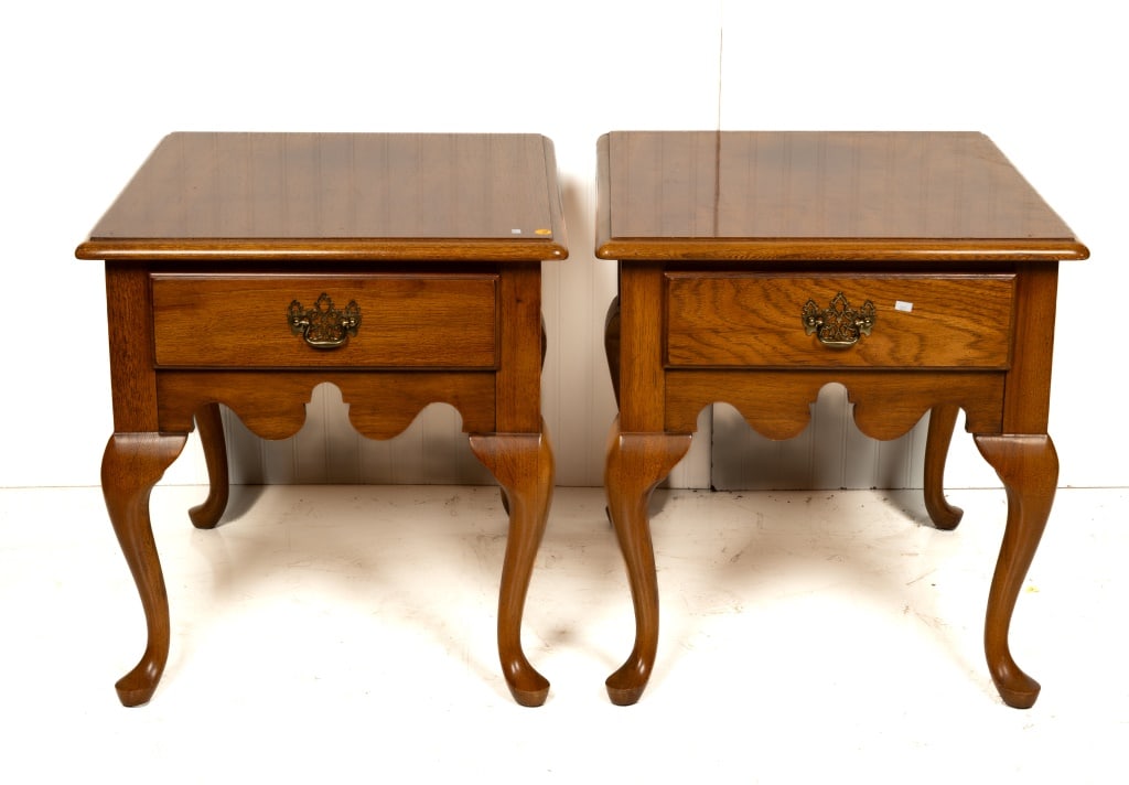 Thomasville Oak End Tables (1 of 6)