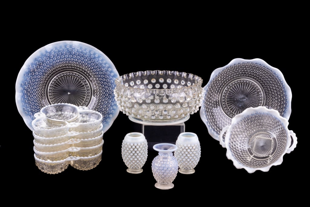 Vintage Opalescent Hobnail & More Glassware (12) (1 of 7)