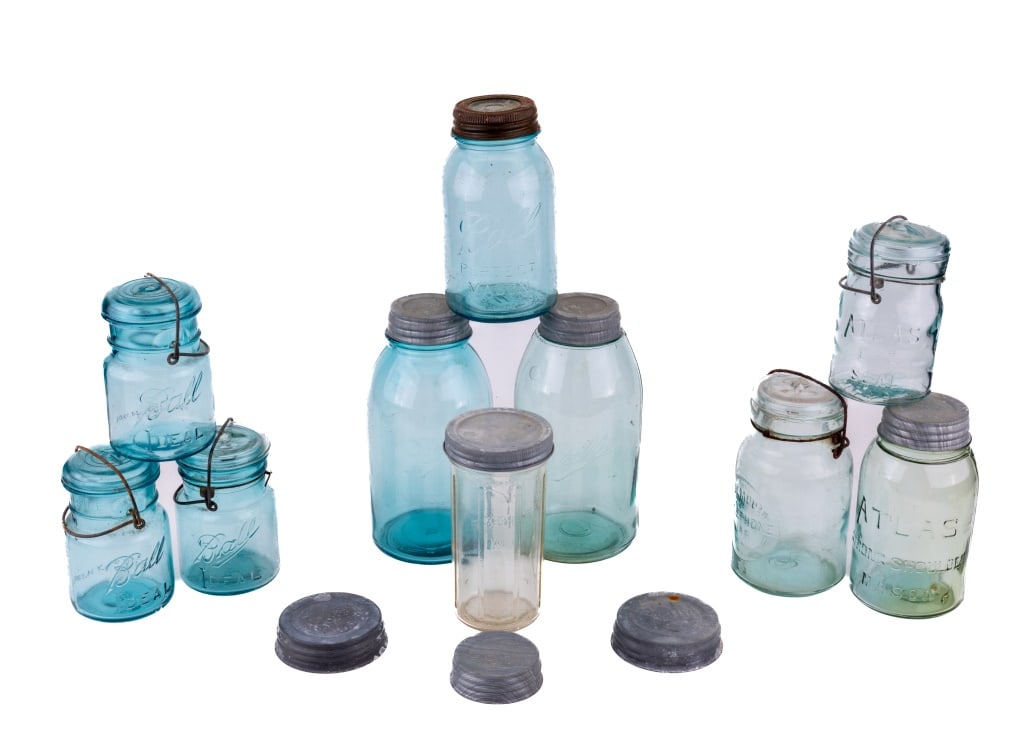 Vintage Mason Jars & Lids (1 of 7)