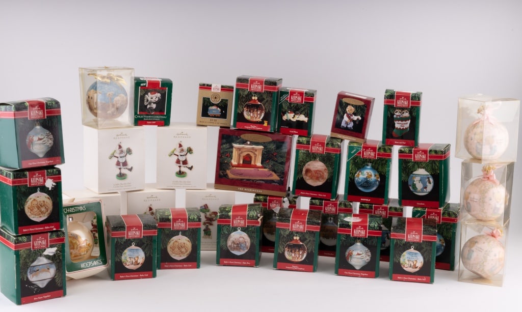 Hallmark, Precious Moments & More Ornaments (1 of 6)