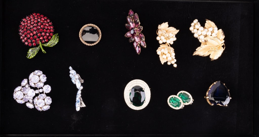 Weiss, Napier & More Vintage Costume Jewelry (1 of 5)
