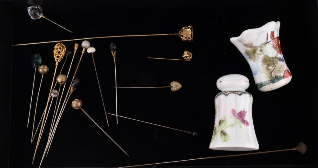 Hat Pins, Stick Pins & Pin Holders (1 of 4)