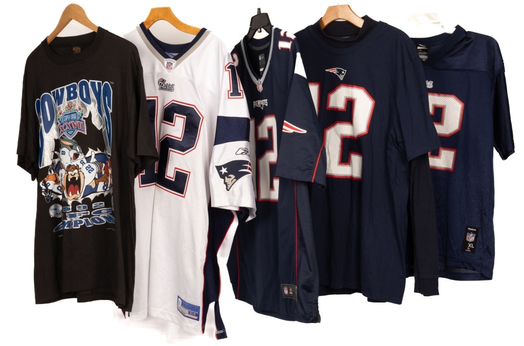 Football Jerseys: Lot of football jerseys includes Brady Reebok brand (XL / 54), Brady NFL Brand (L), Grady George Brand (42-44), Cowboys Super Bowl -27 (XL).