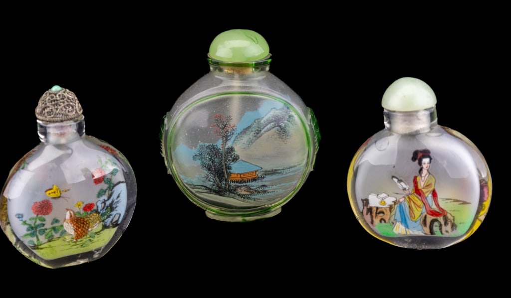 Reverse Painted Glass Snuff Bottles (3) (1 of 11)