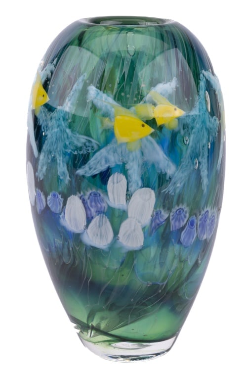 Daniel Salazar for Lundberg Studios Glass: Daniel Salazar with multi layer underwater scene with sea life including yellow fish, star fish, star fish and more, measuring approx 8.5" H. Very heavy (approx 7lb, 4.2oz). Weight should be considere