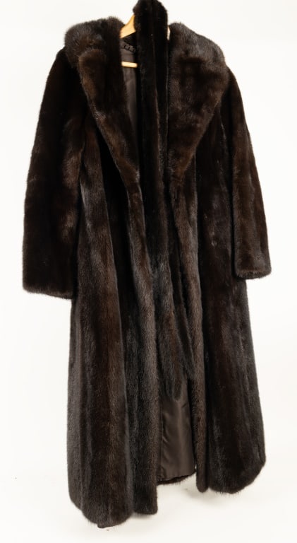 Millicent Drapkin Mink Coat & Stole (1 of 5)