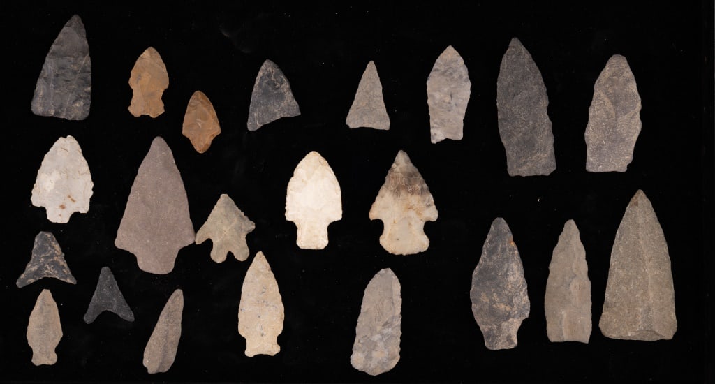 Paleo & Woodlands Arrowheads (22) (1 of 9)
