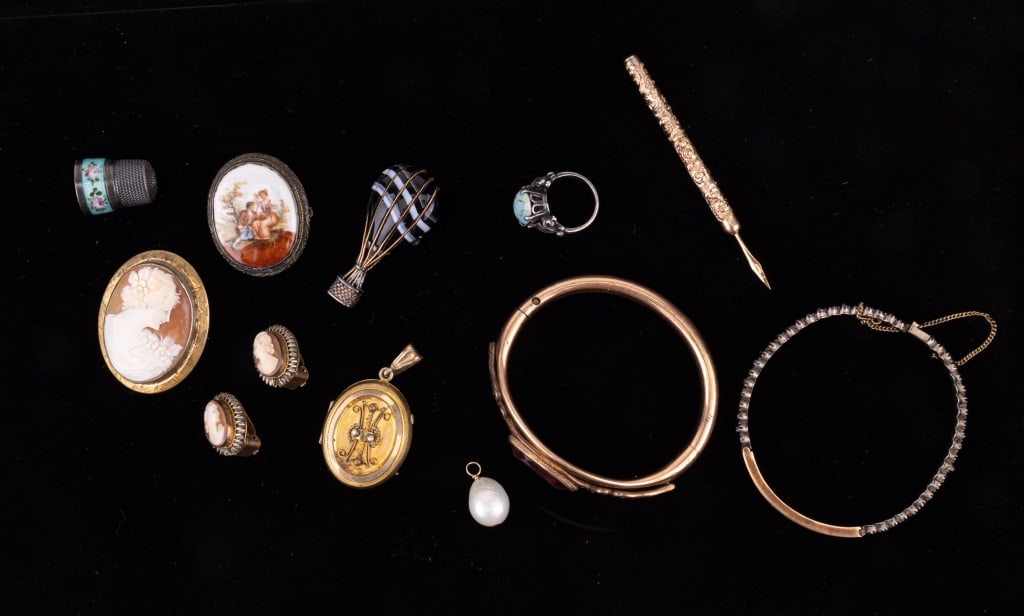 Victorian Gold Sterling Jewelry Collection (1 of 9)
