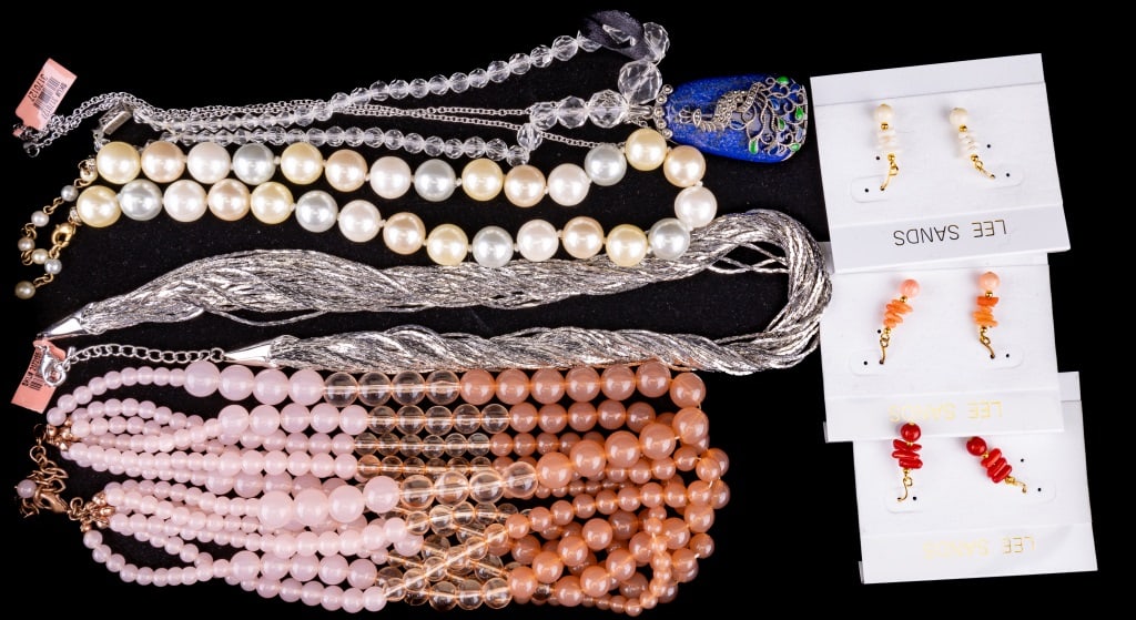 Peacock, Lee Sands & Vintage Jewelry (1 of 8)