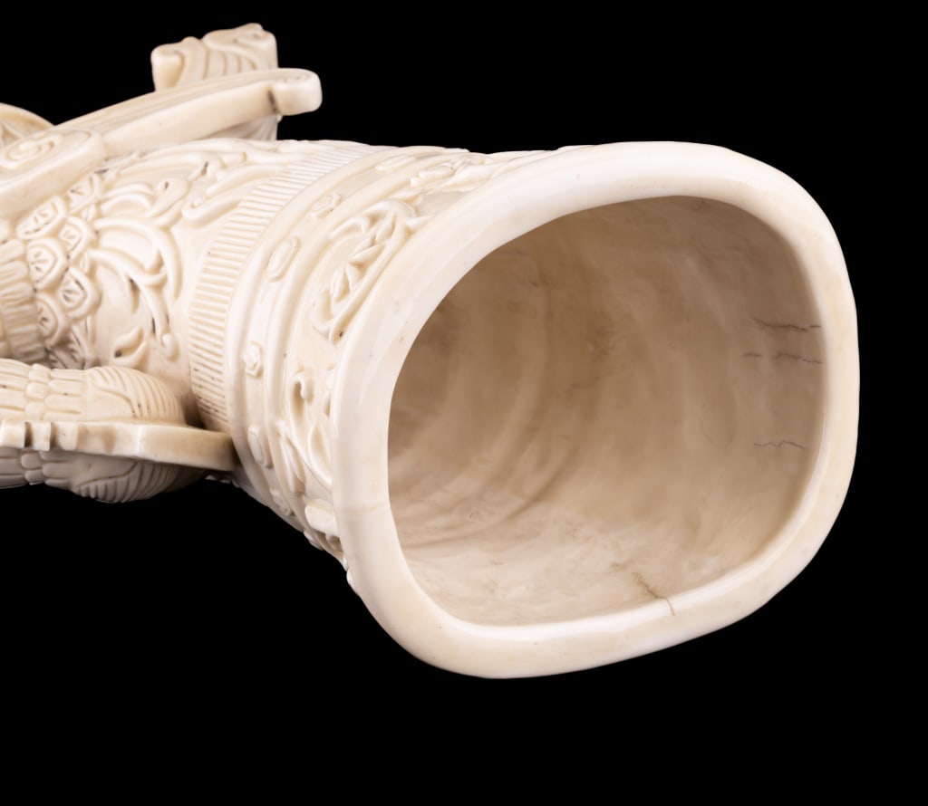 Antique Chinese Porcelain Phoenix Horn Vase (1 of 9)