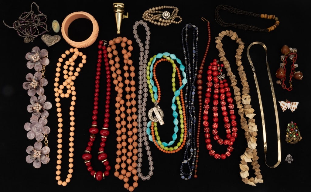Beaded Costume Jewelry Auction