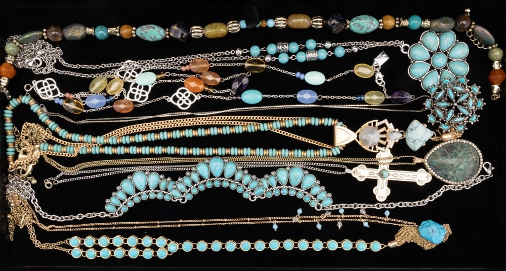Turquoise & Glass Necklaces (10): Ten turquoise and colored glass necklaces including one cross with real turquoise, tear drop pendant (real stone, possibly malachite ore). The rest of the necklaces are all glass (one is plastic).