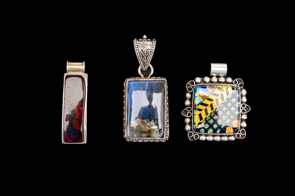 Amber, Labradorite & Art Glass Sterling Pendants: Three sterling silver pendants with stones including amber, labradorite (approx 2.25" drop) and art glass.
