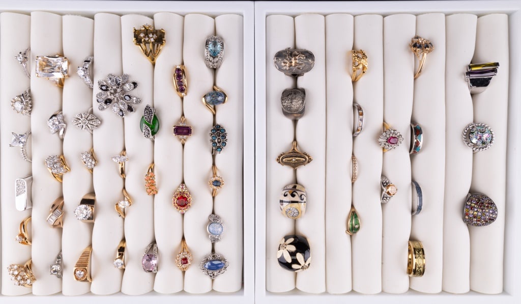 Cocktail Jewelry & More Rings (50+): Collection of 50+ cocktail and other rings, some with real stones (ruby / Sapphire) and another with citrine. Also includes some quartz / crystal.