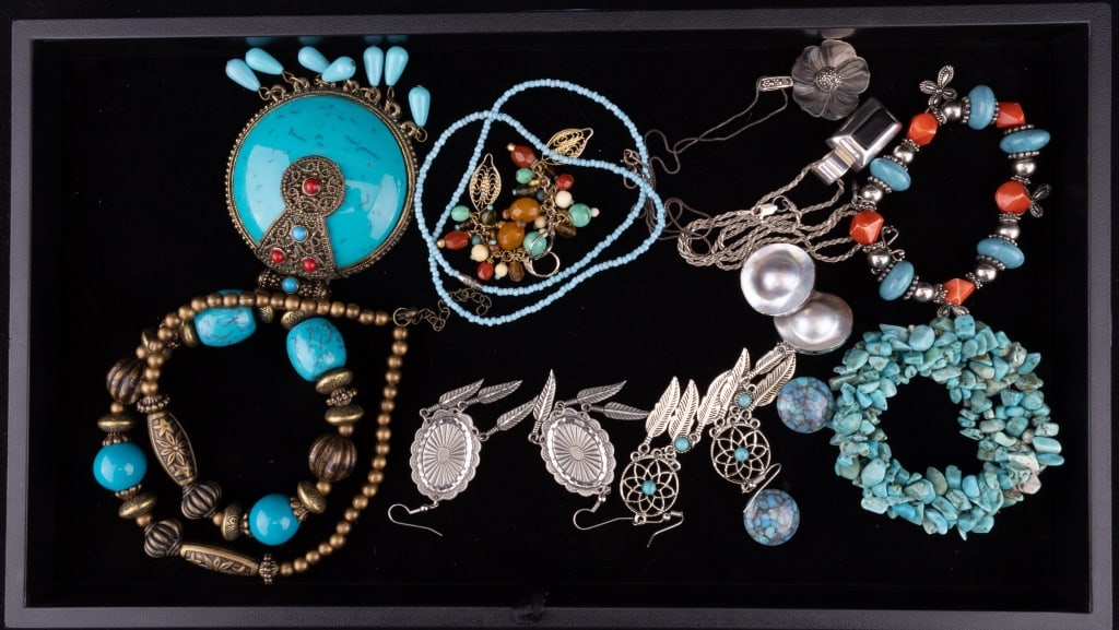 Native American, Sterling, Turquoise and MOP Jewel: Grouping consists of Native American style pieces including a statement necklace, turquoise stone bracelet, earrings, Mexican Sterling Onyx pendant on an Italian Sterling chain with Sterling Mother of