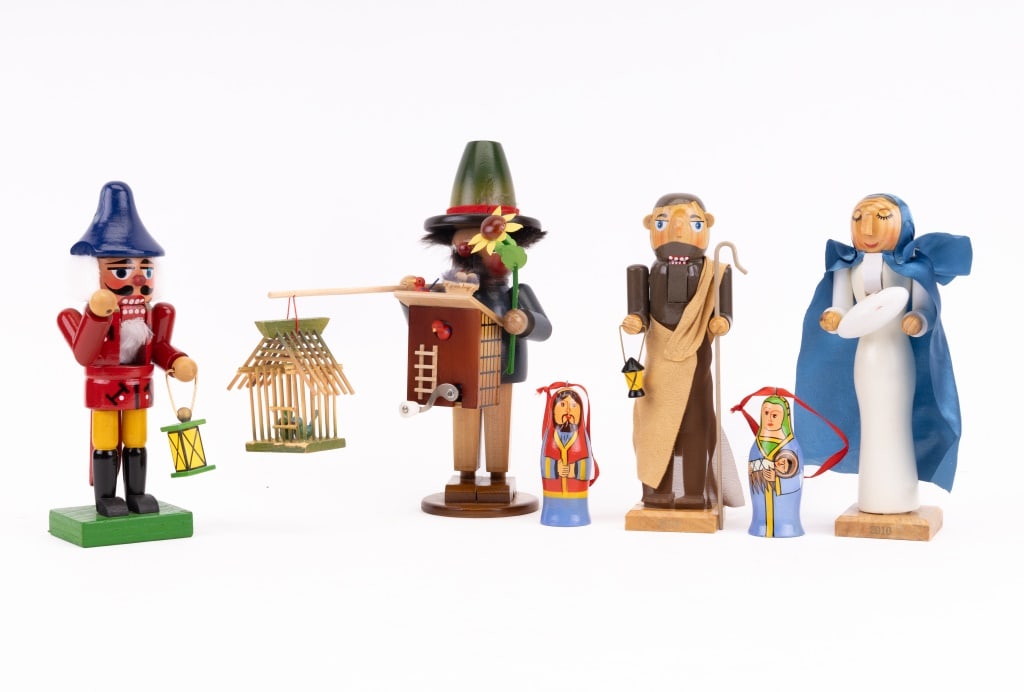 Steinbach Nutcracker& Others, Ornaments: Collection of three nutcrackers including Volkskunst Steinbach Daisy Organ Grinder (plays music when you wind handle) with bird cage (measures approximately 9 1/2" high), Mary and Joseph nutcrackers, 