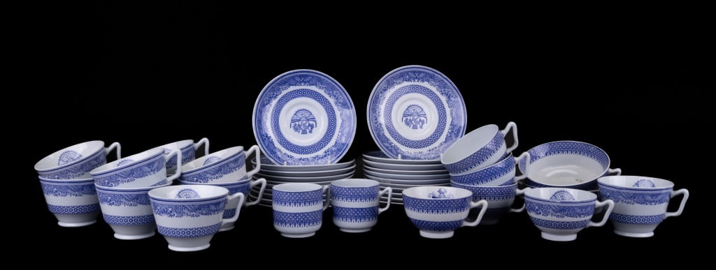 Copeland Spode Heritage Pattern Cup & Saucers (1 of 11)
