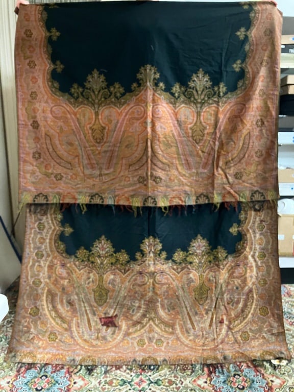 Vintage Paisley Table Cloth / Piano Shawl (1 of 9)