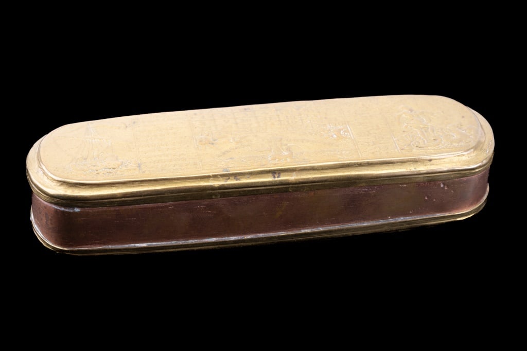 18th C Dutch Tobacco Box (1 of 8)