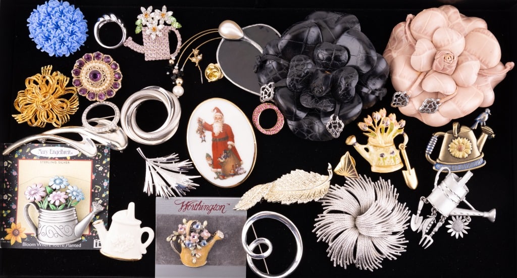 Large Estate Brooch Collection (1 of 8)