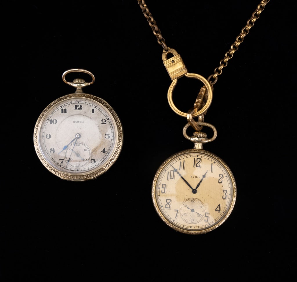 Antique/ Vintage Pocket Watches (2): First pocket watch is an Elgin with heavy fob, movement No 26668457, case marked Schepter Gold Filled 14K Case No 5887275. The second is an Illinois, works no 3872358, interior of case is marked Extra