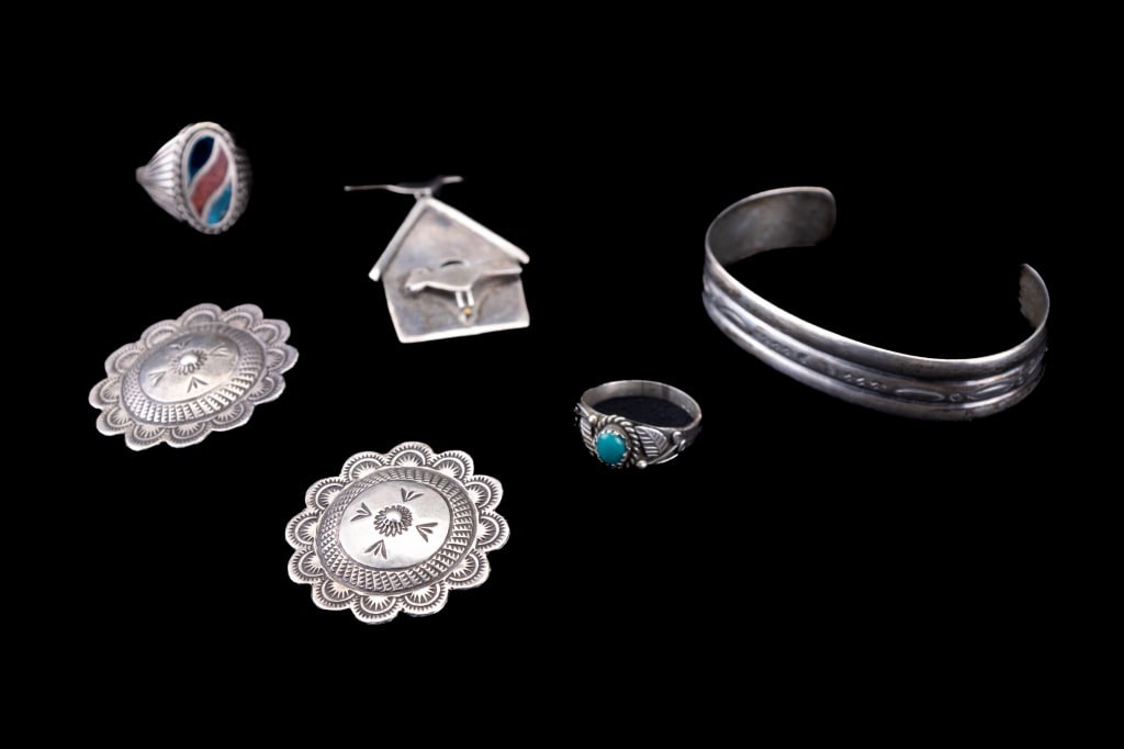 Native American Vintage Sterling Jewelry (1 of 5)