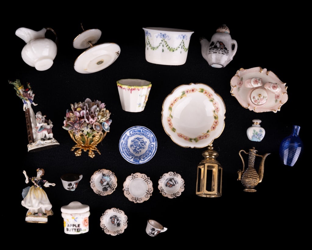 Karen Zorich & Olszewski Dollhouse Miniatures (1 of 9)