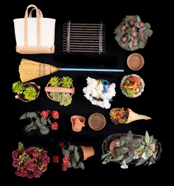 Gardening and Floral Dollhouse Miniatures (1 of 4)